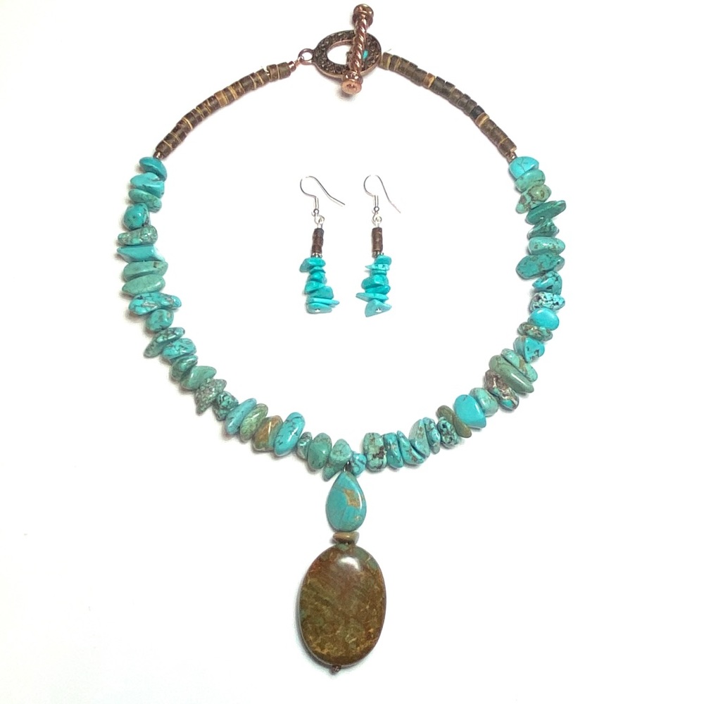 SALE! Handmade turquoise necklace and earrings